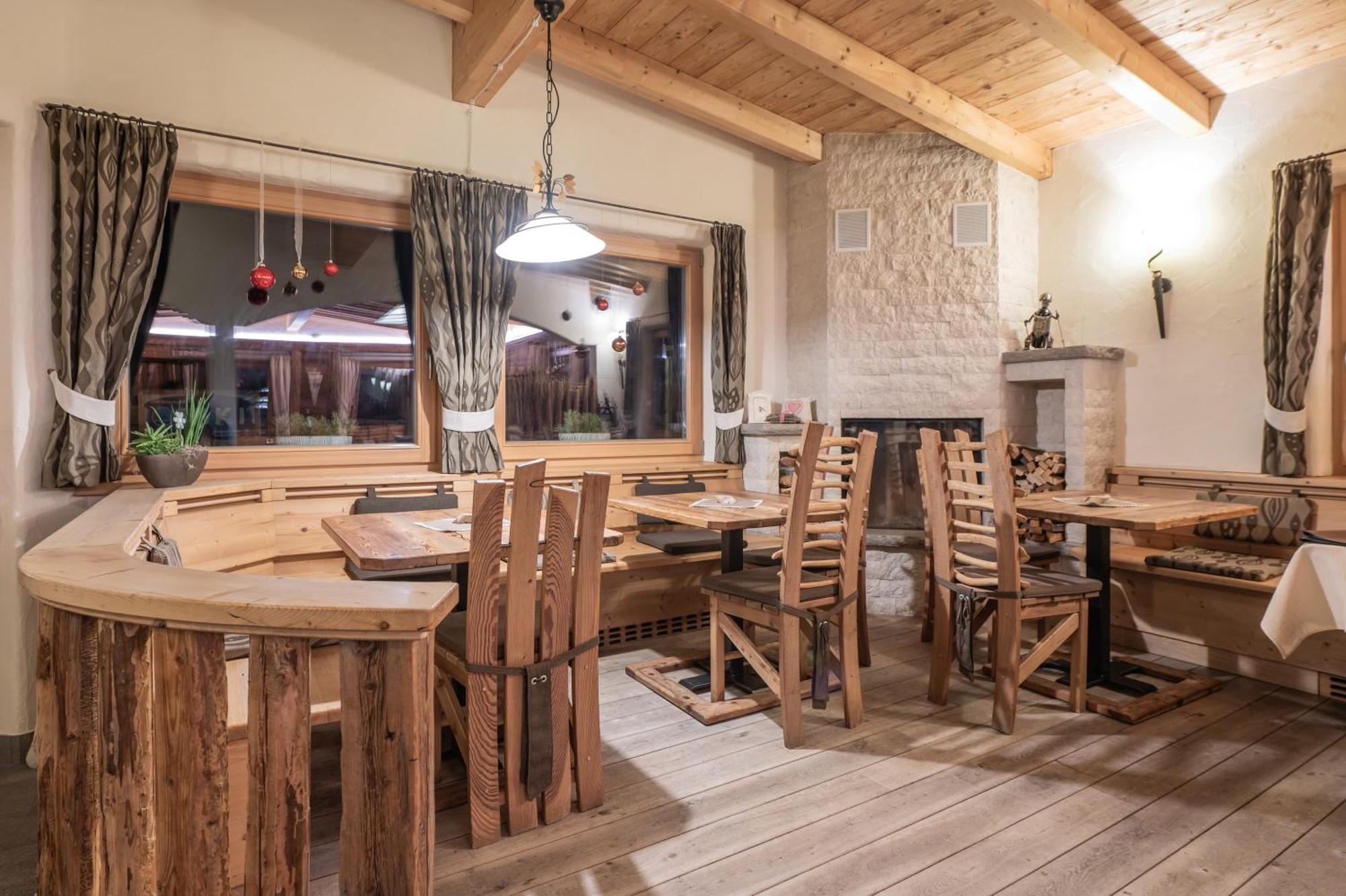 Rifugio La Para San Vigilio Di Marebbe Εξωτερικό φωτογραφία